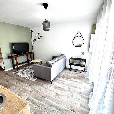 Charmant T2 Atypique Proche Du Centre-Ville Мирамас Екстериор снимка